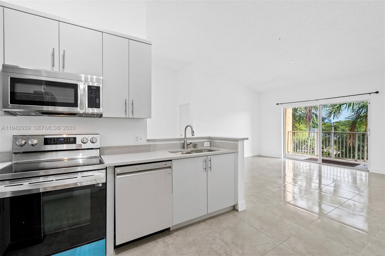 6992 SW 39th St, Unit I302, Davie, FL 33314 Photo