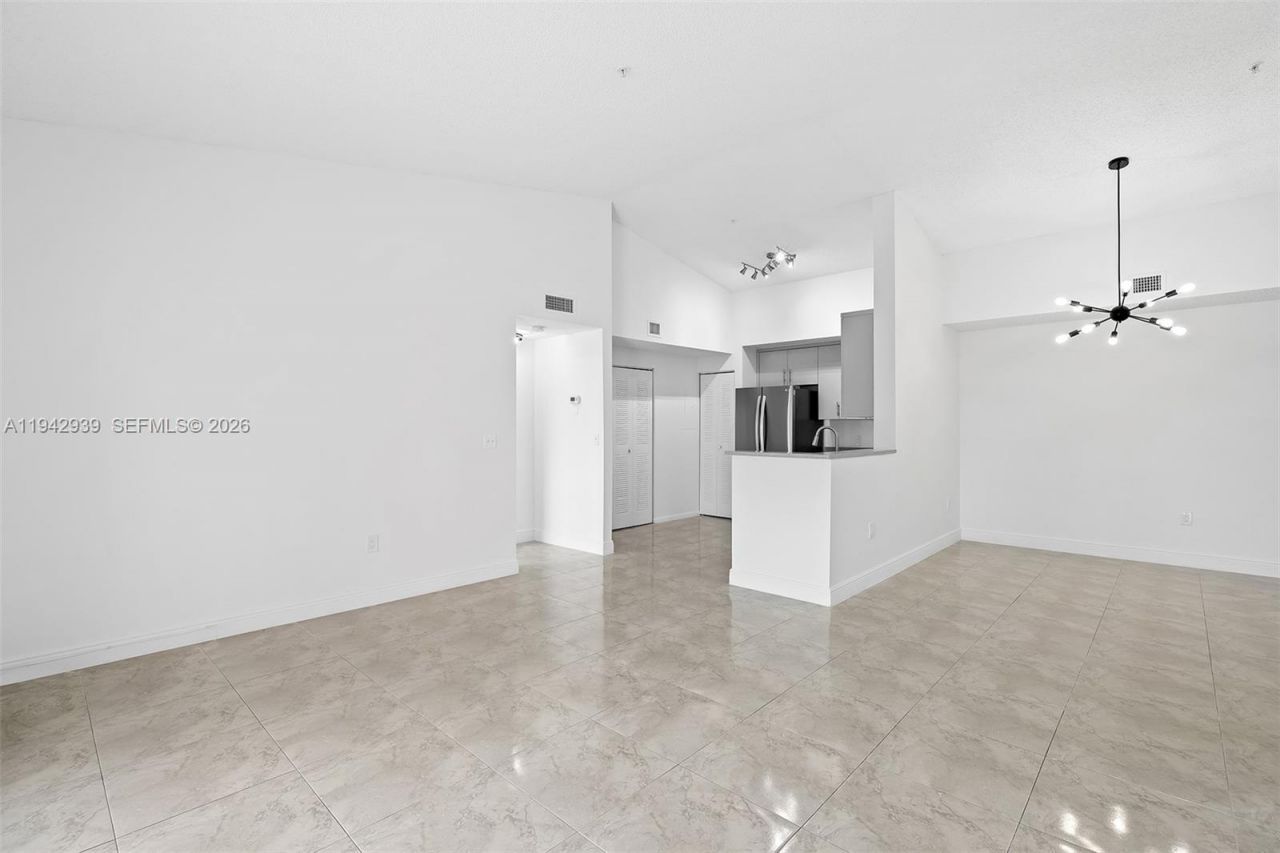 6992 SW 39th St, Unit I302, Davie, FL 33314 Photo