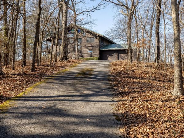 539 Thompson Lane, Noel, MO 64854