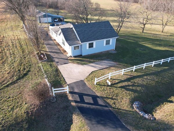 5321 W Highway 60, Monett, MO 65708