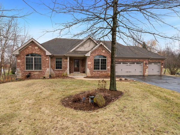 2908 ROLLING MEADOW Court, Belvidere, IL 61008