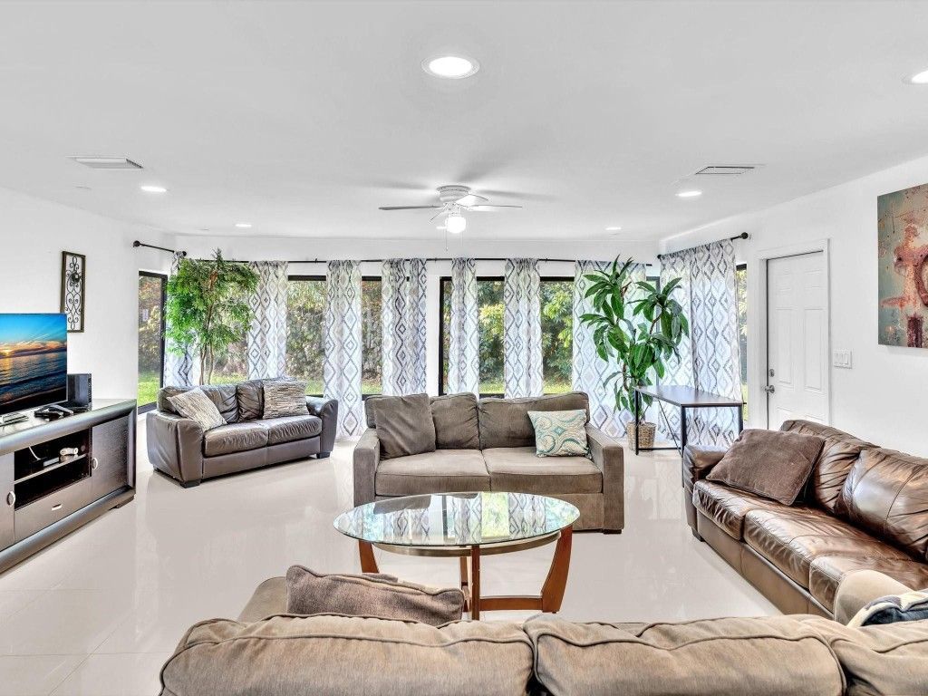 5901 W Broward Boulevard, Plantation, FL 33317 Photo