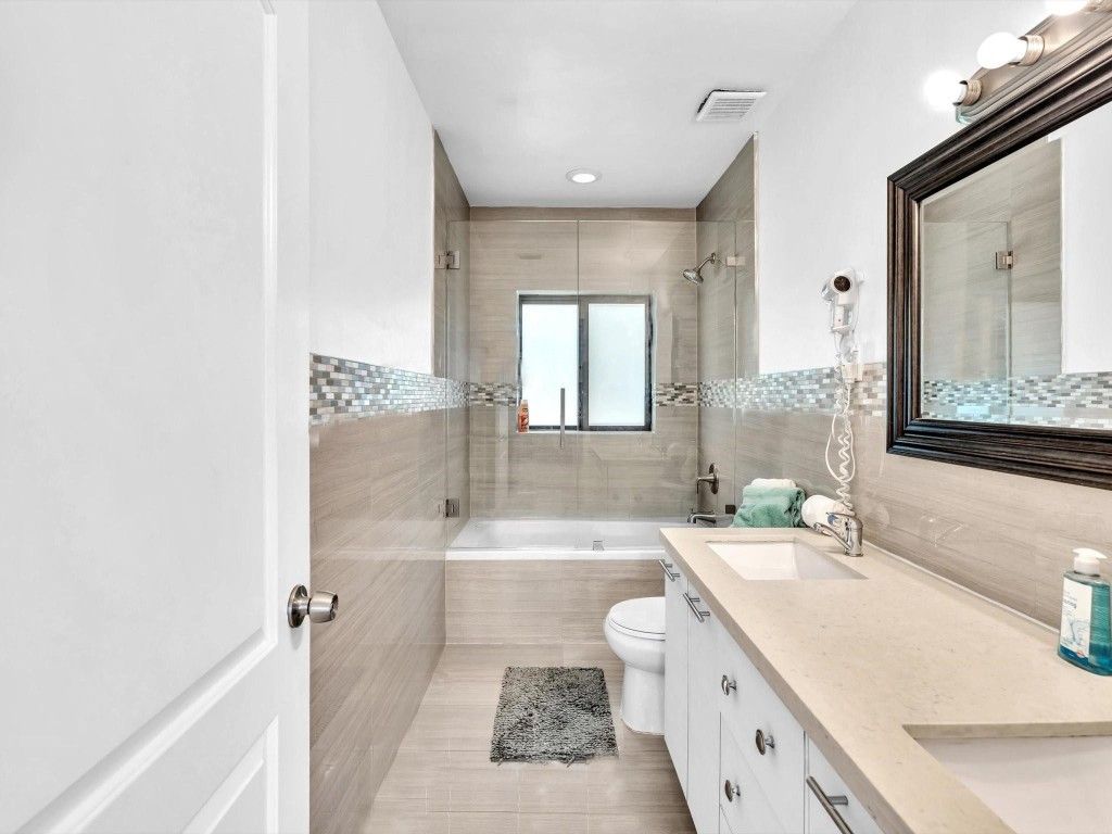 5901 W Broward Boulevard, Plantation, FL 33317 Photo