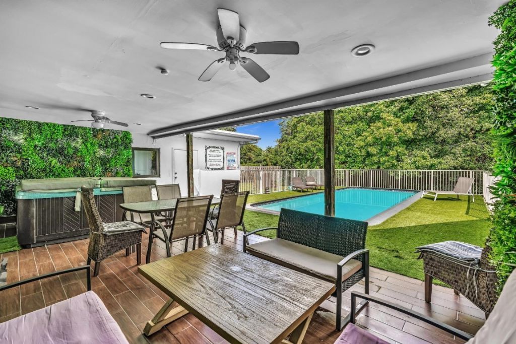 5901 W Broward Boulevard, Plantation, FL 33317 Photo