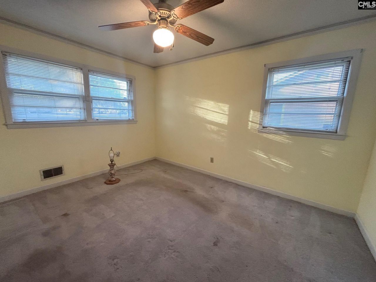 1805 Chadsworth Drive Photo 11