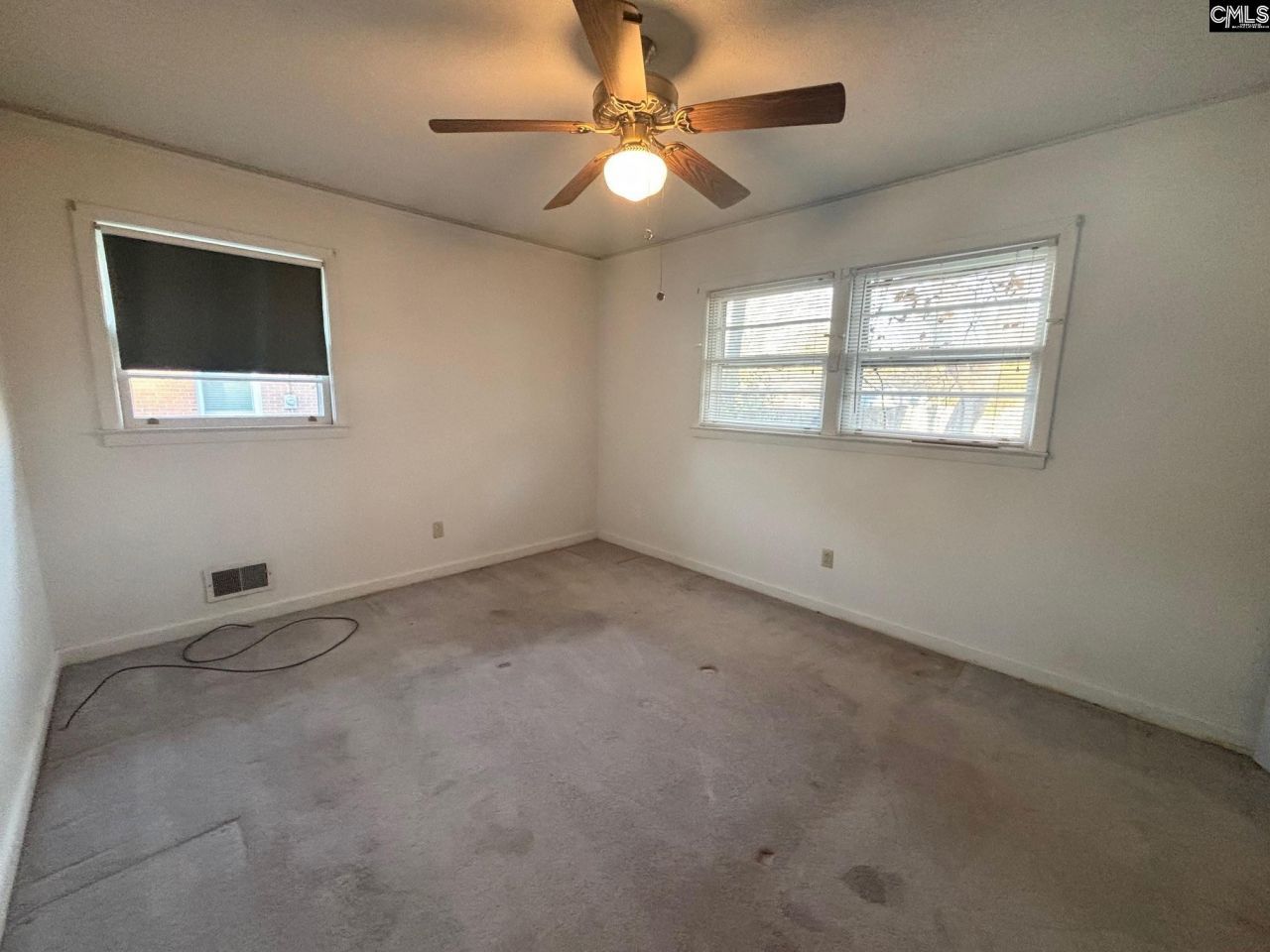 1805 Chadsworth Drive Photo 13