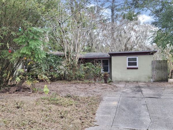 7227 WENDY Circle, Jacksonville, FL 32211