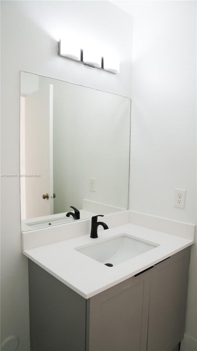 9023 SW 113th Place Cir W, Miami, FL 33176 Photo