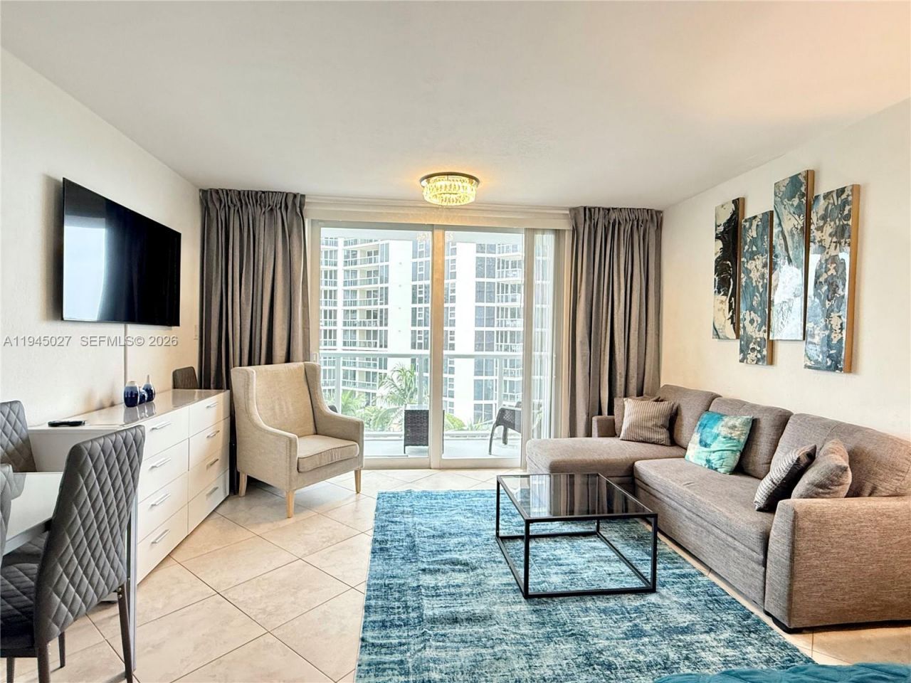 19201 Collins Ave , Unit 420, Sunny Isles Beach, FL 33160 Photo