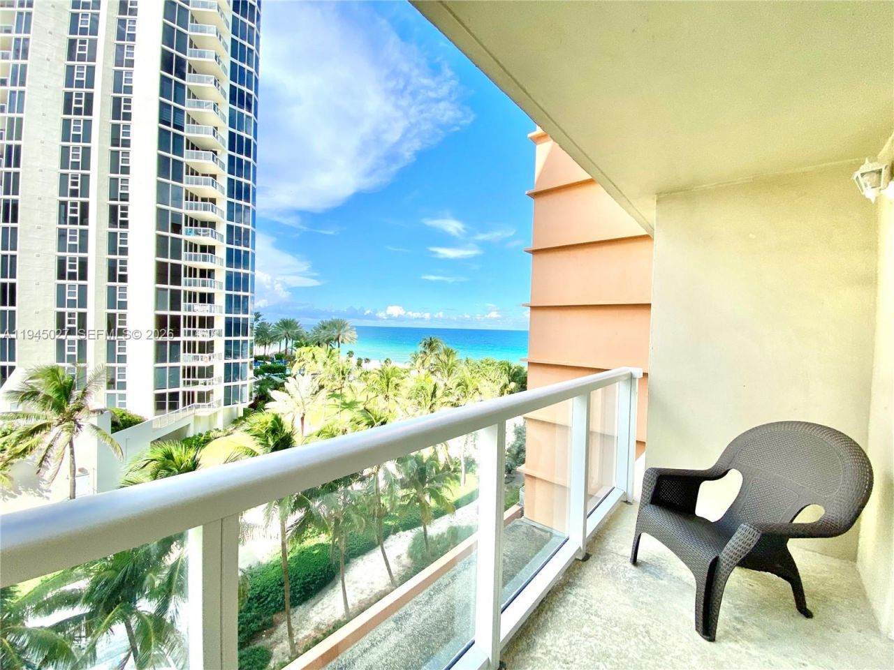19201 Collins Ave , Unit 420, Sunny Isles Beach, FL 33160 Photo