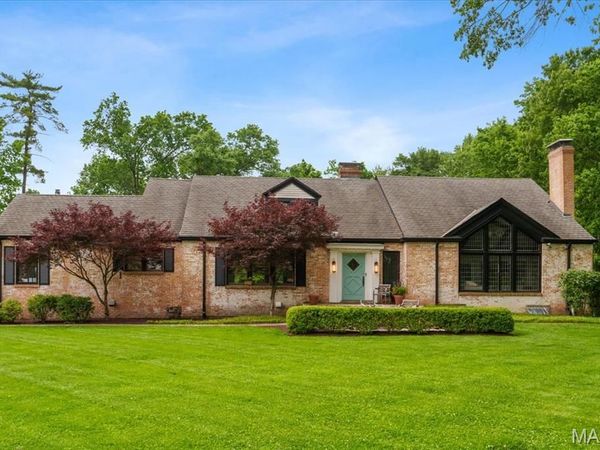 9760 Old Warson Road, St Louis, MO 63124