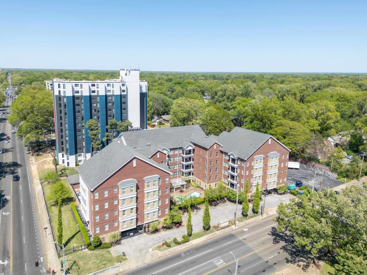 3520 CENTRAL AVE Memphis, TN 38111