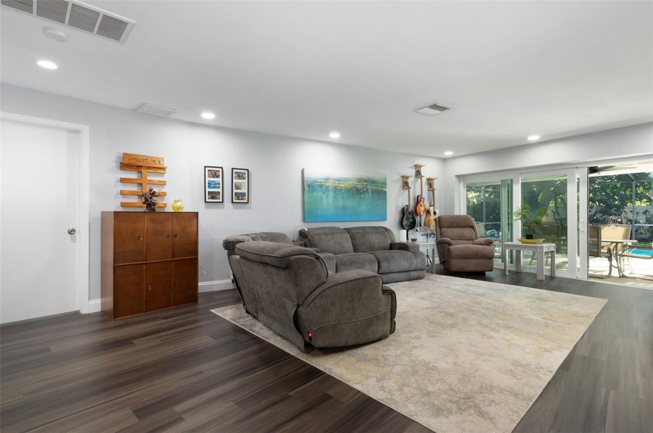 1467 Ridge Top Way, Clearwater, FL 33765 Photo