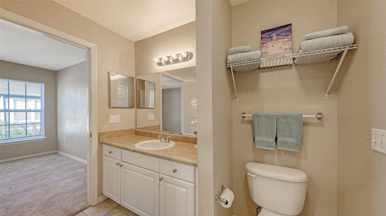 5520 Rosehill Road, Unit 203, Sarasota, FL 34233 Photo