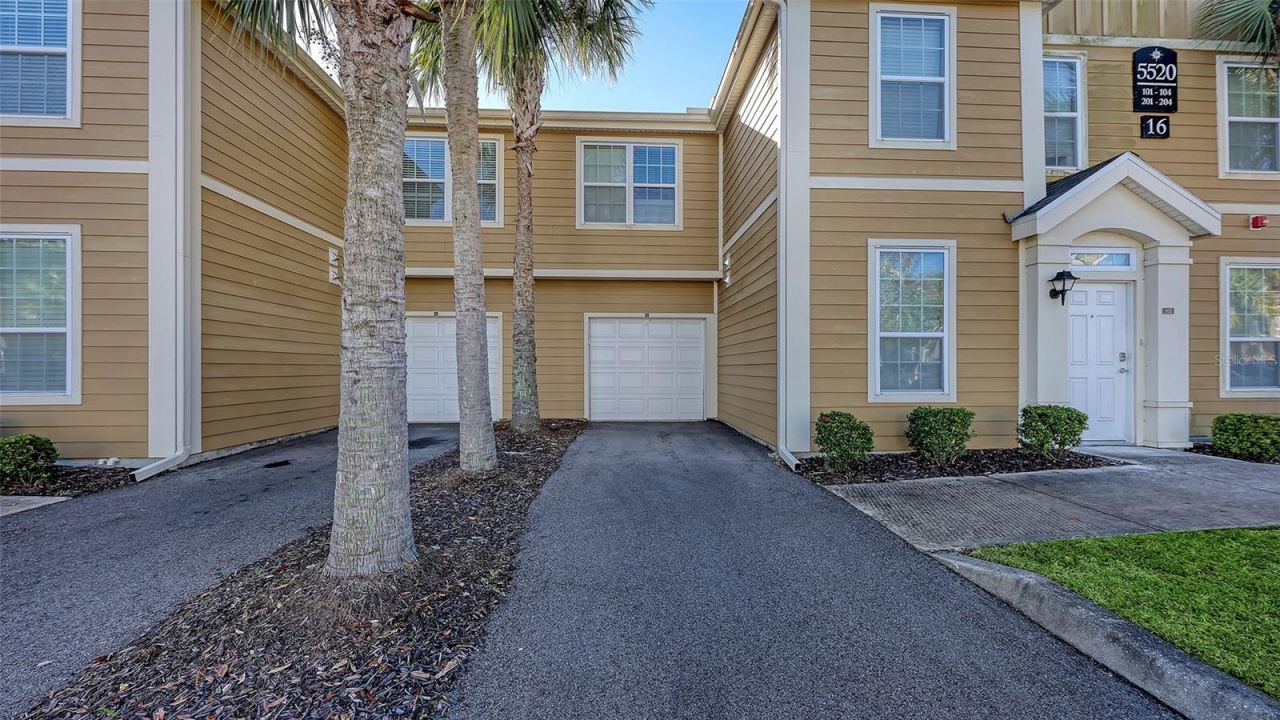 5520 Rosehill Road, Unit 203, Sarasota, FL 34233 Photo
