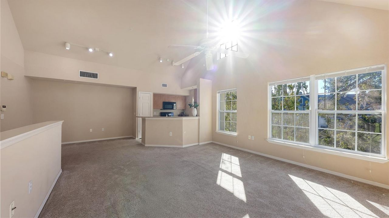 5520 Rosehill Road, Unit 203, Sarasota, FL 34233 Photo