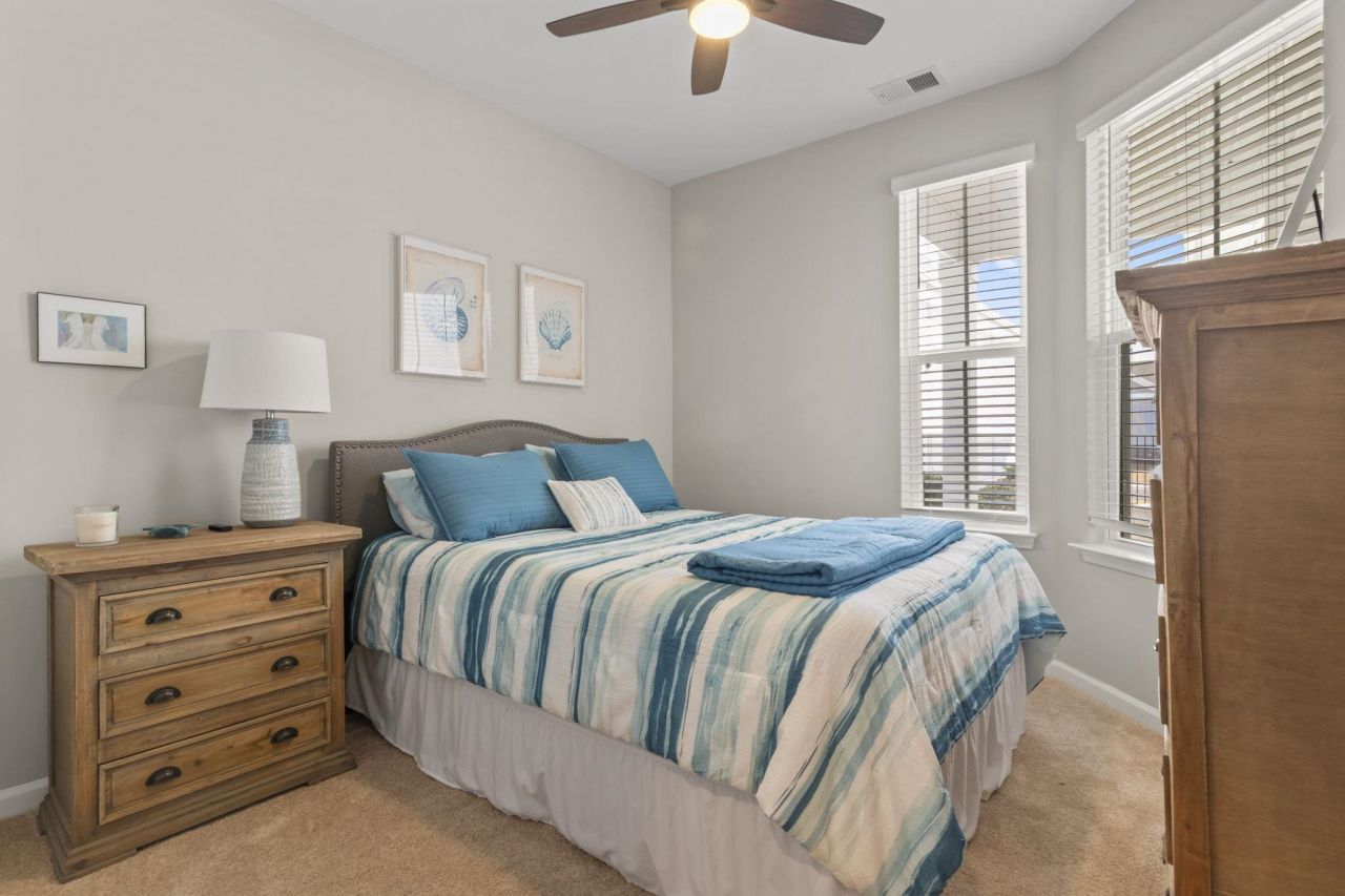 4031 Taranto Loop Photo 21