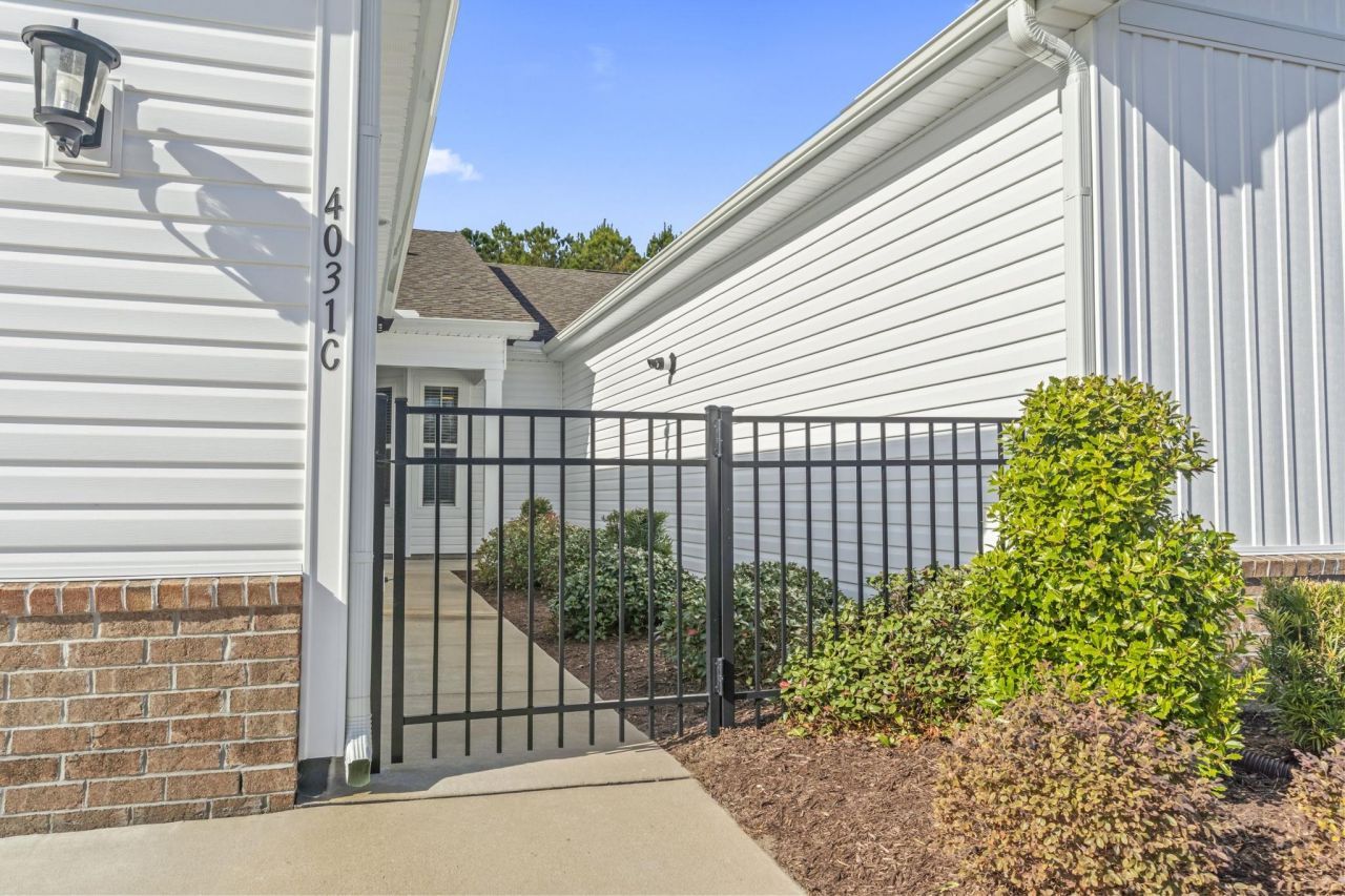 4031 Taranto Loop Photo 30