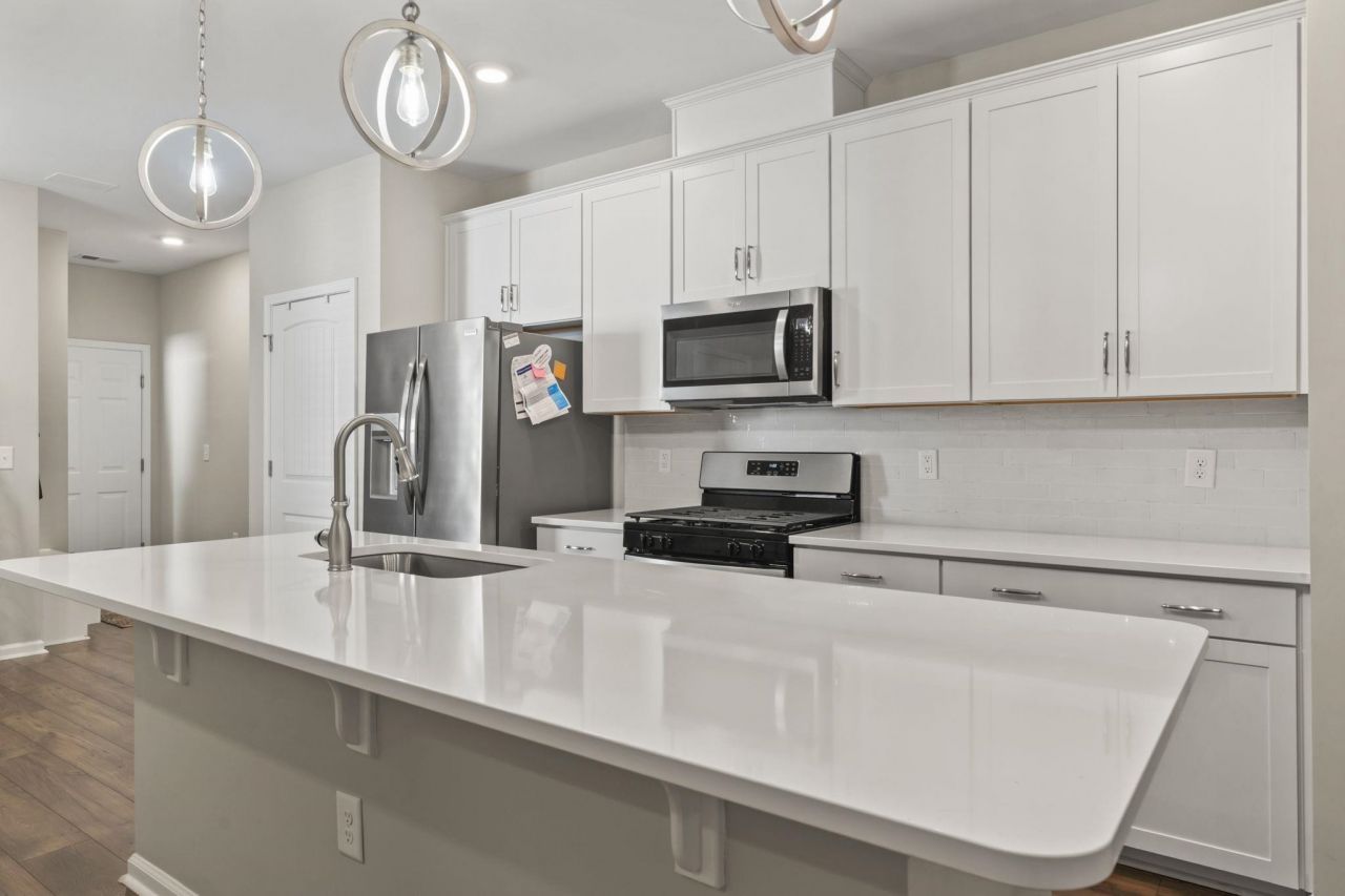 4031 Taranto Loop Photo 9
