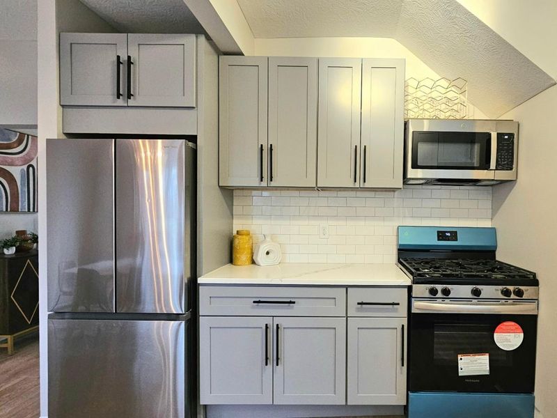 1027 E 14th Avenue, Columbus, OH 43211 Photo 14