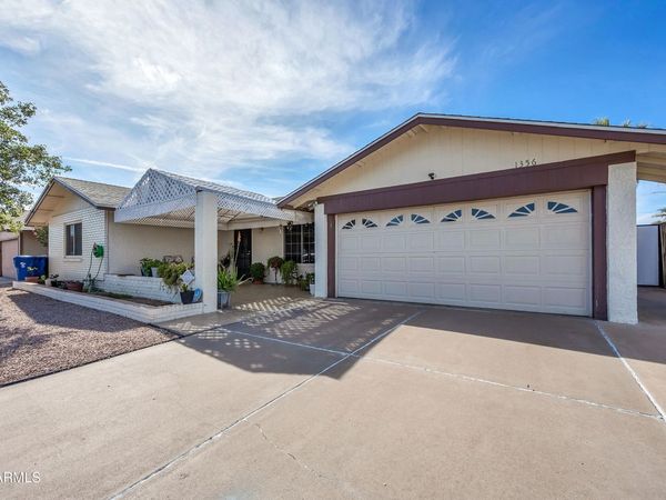 1356 S YALE, Mesa, AZ 85204