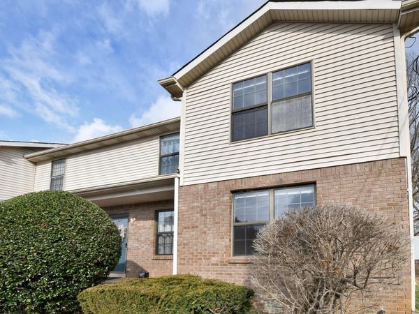 1533 E Knollwood Circle , Unit 4, Clarksville, TN 37043