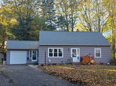 61 Villewood Drive, Rochester, NY 14616