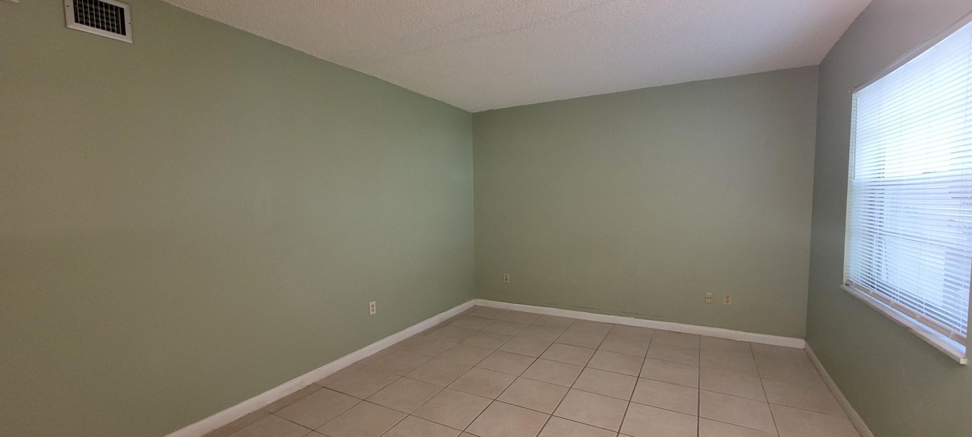 2302 Sunrise Boulevard, Unit 1-103, Fort Pierce, FL 34982 Photo