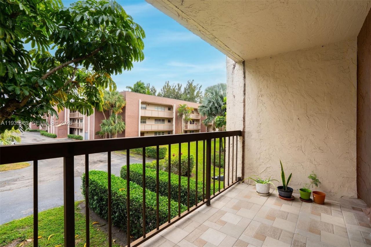 7100 Nova Dr, Unit 203A, Davie, FL 33317 Photo