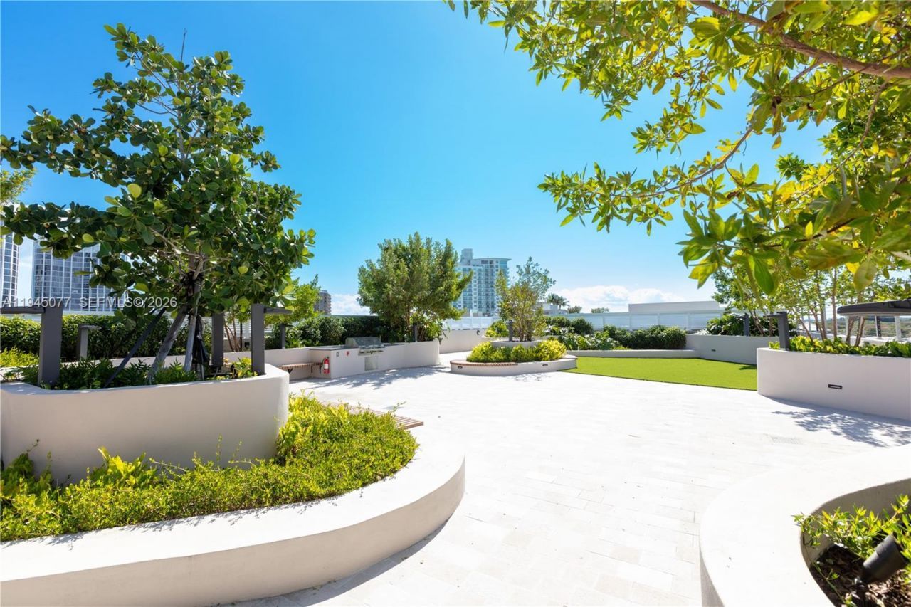 3034 Oak Avenue , Unit LPH4, Coconut Grove, FL 33133 Photo