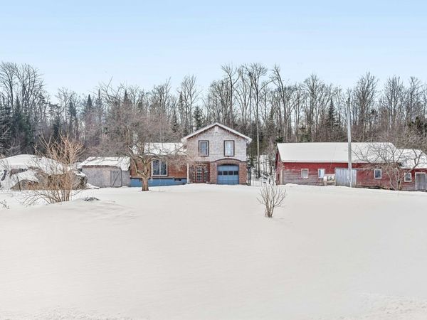1422 Cabot Road, Woodbury, VT 05681