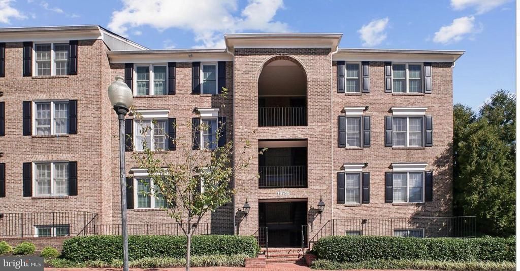 10715 Kings Riding, Unit 202, North Bethesda, MD 20852 Main Photo