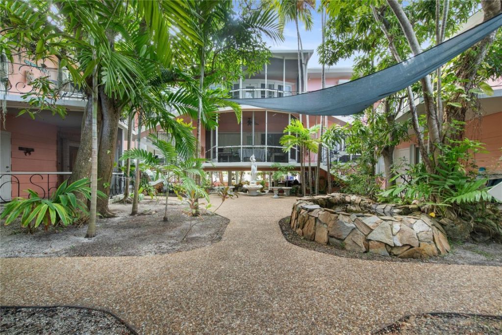 525 Antioch Avenue, Fort Lauderdale, FL 33304 Photo