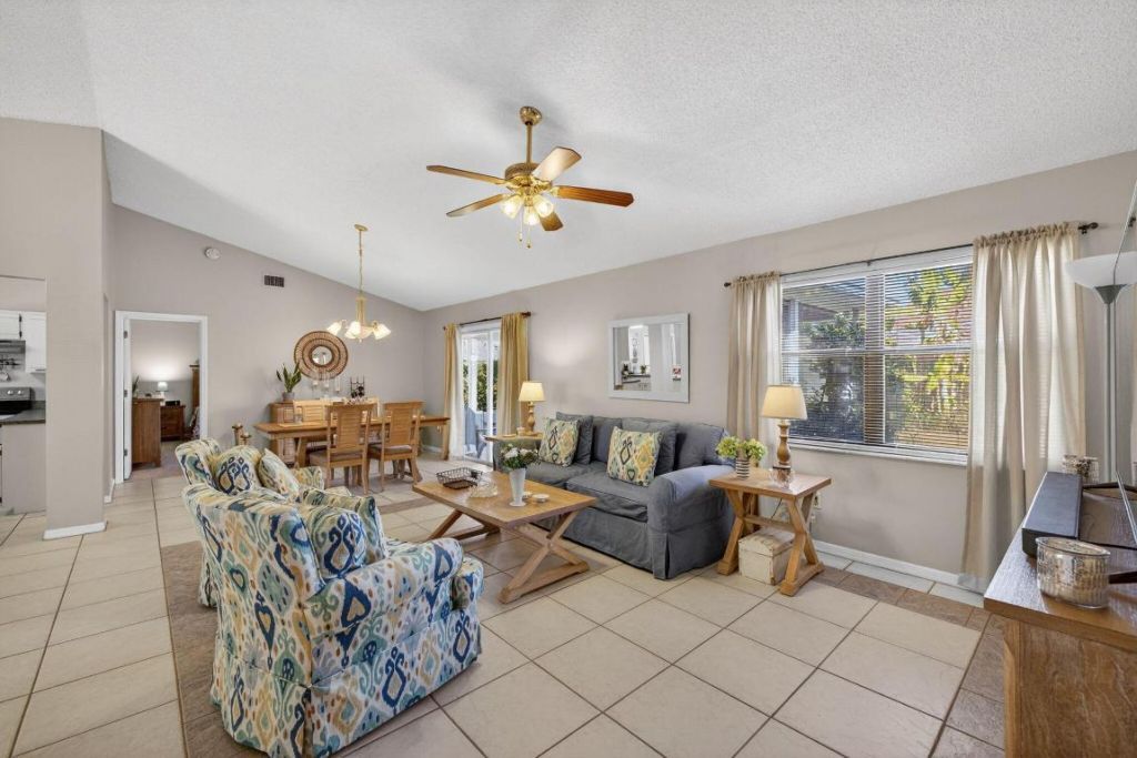 615 SE Dean Terrace, Port Saint Lucie, FL 34984 Photo