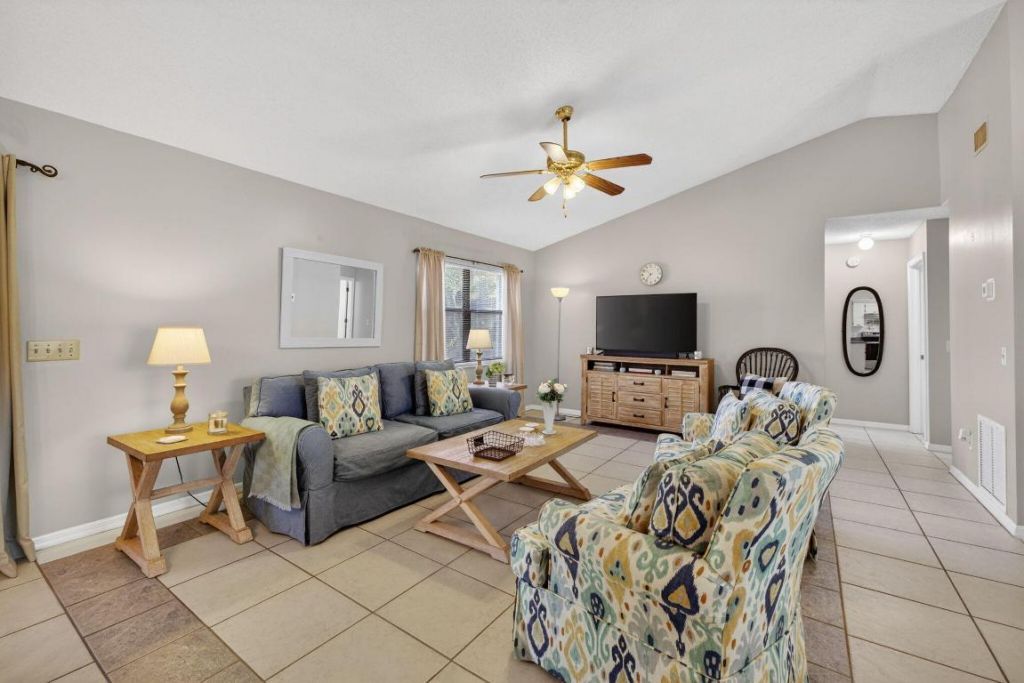 615 SE Dean Terrace, Port Saint Lucie, FL 34984 Photo