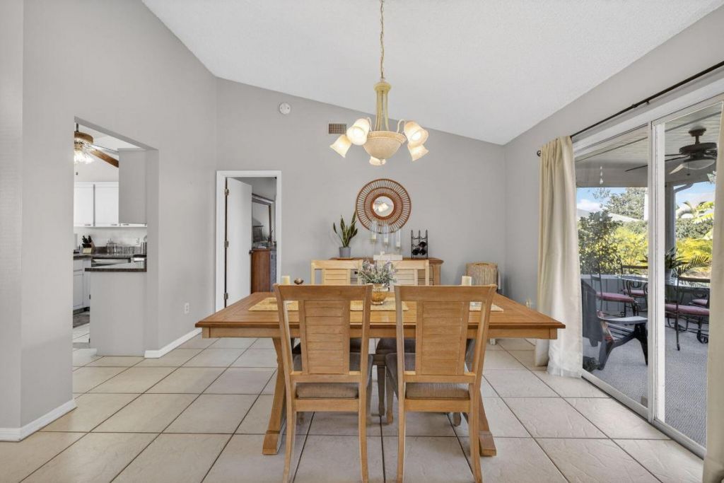 615 SE Dean Terrace, Port Saint Lucie, FL 34984 Photo