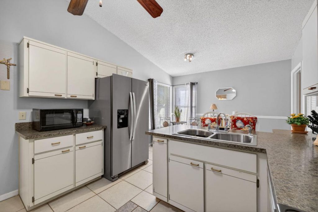 615 SE Dean Terrace, Port Saint Lucie, FL 34984 Photo