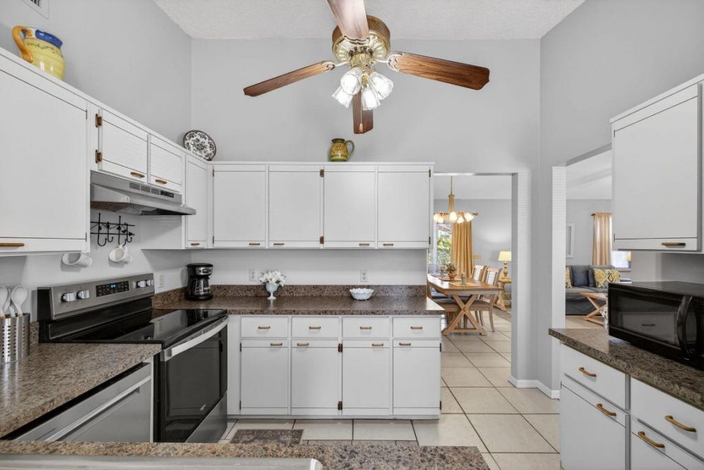 615 SE Dean Terrace, Port Saint Lucie, FL 34984 Photo