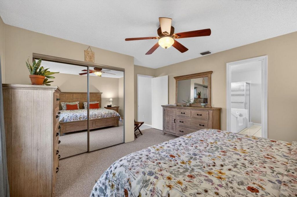 615 SE Dean Terrace, Port Saint Lucie, FL 34984 Photo