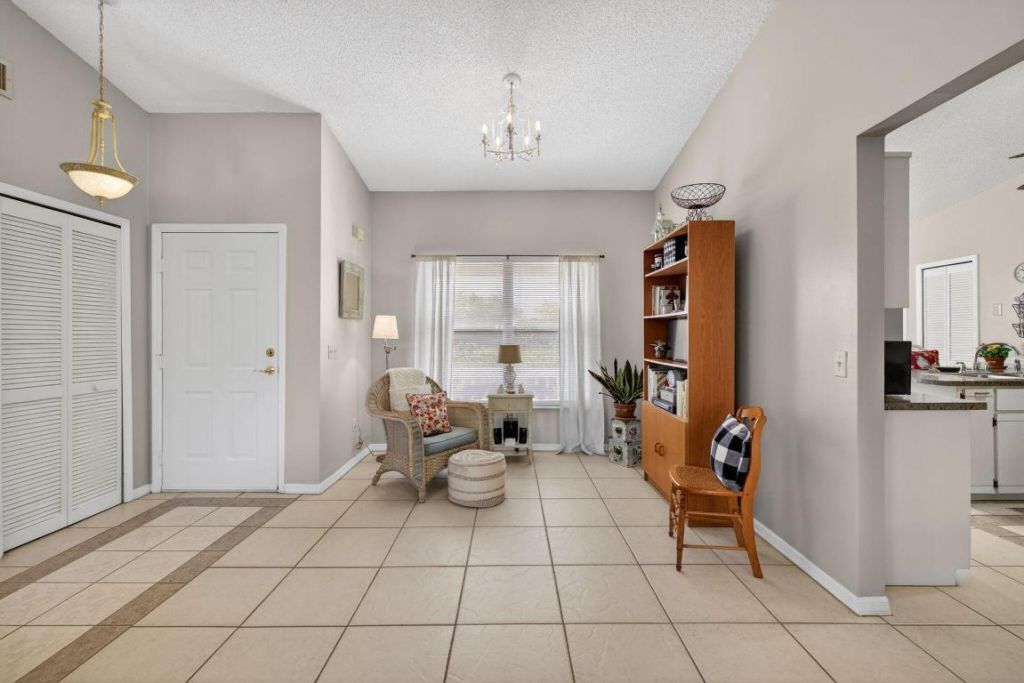 615 SE Dean Terrace, Port Saint Lucie, FL 34984 Photo