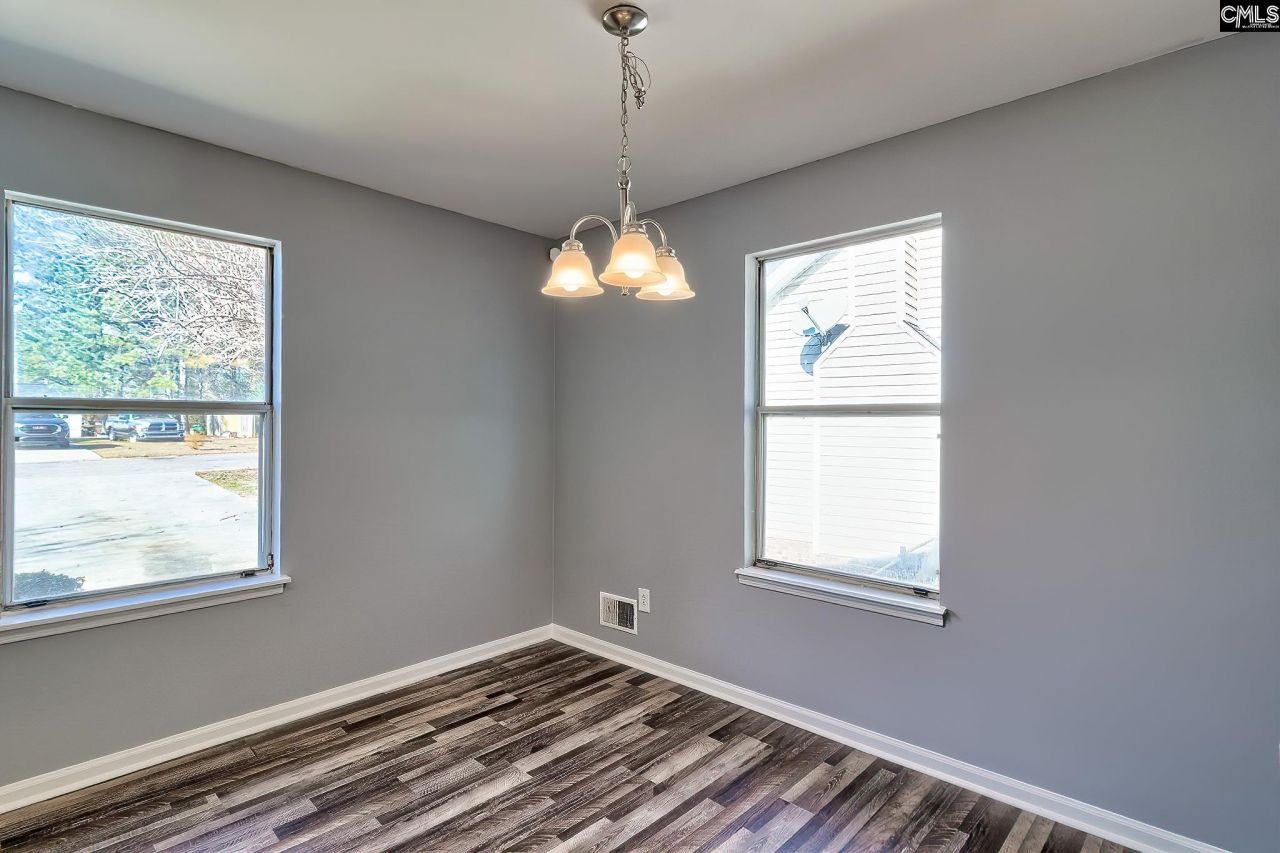 612 Valleybridge Road Photo 10