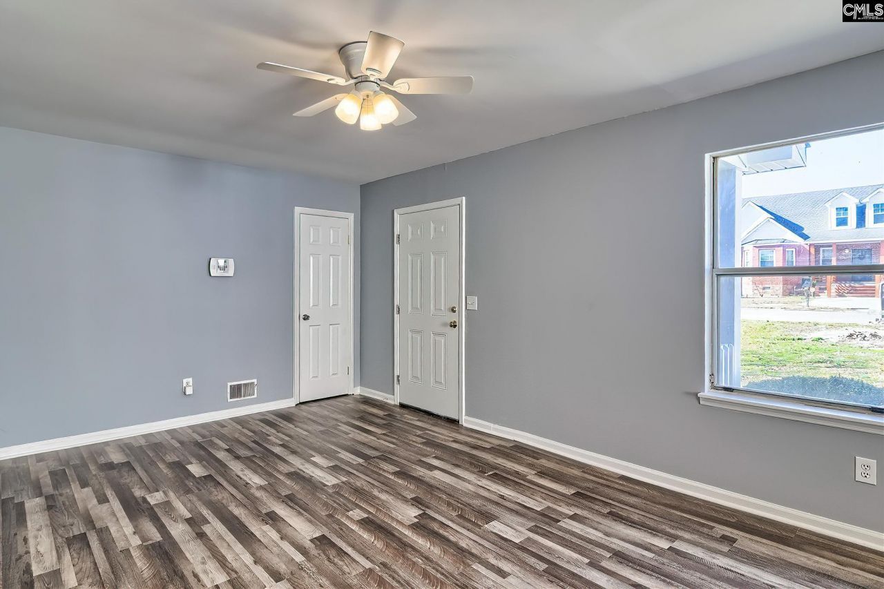 612 Valleybridge Road Photo 7