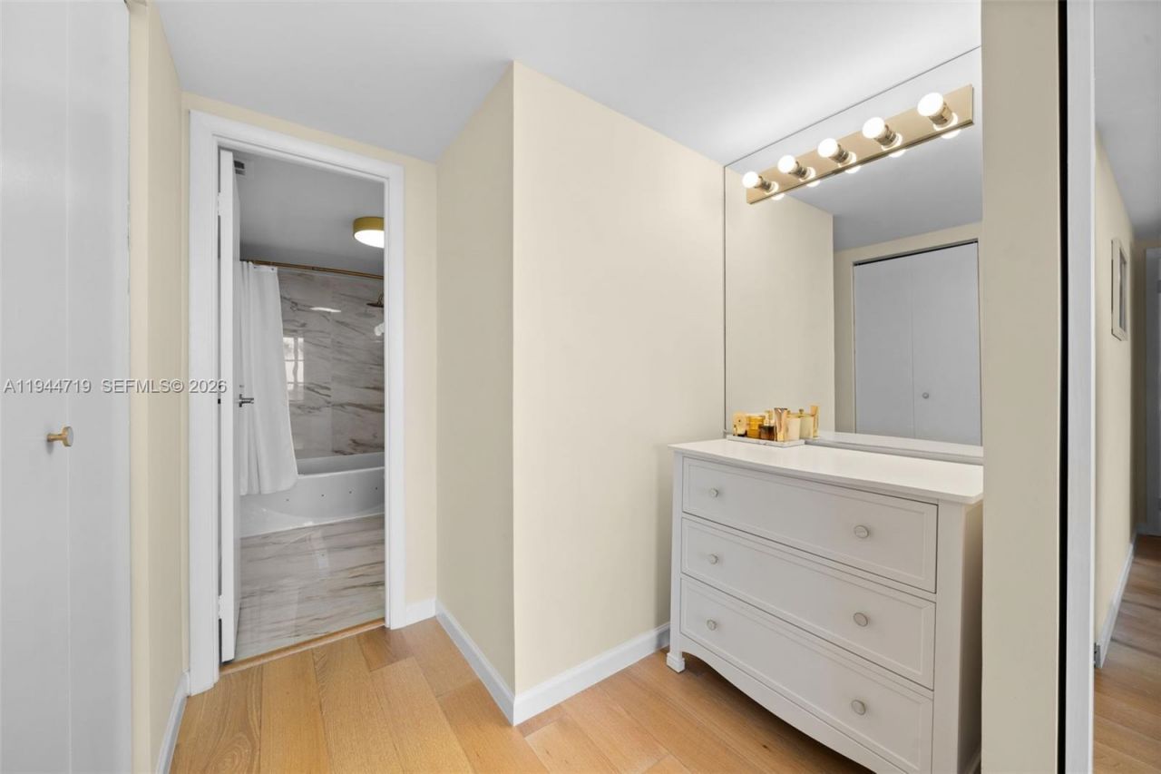 600 Three Islands Blvd, Unit 1403, Hallandale Beach, FL 33009 Photo