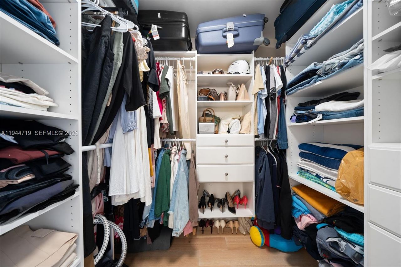 600 Three Islands Blvd, Unit 1403, Hallandale Beach, FL 33009 Photo