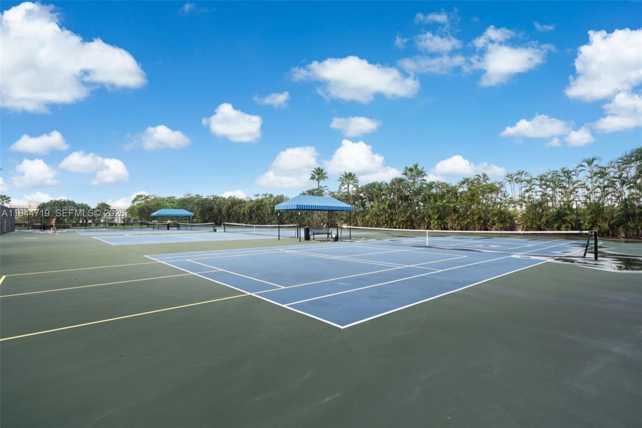 600 Three Islands Blvd, Unit 1403, Hallandale Beach, FL 33009 Photo