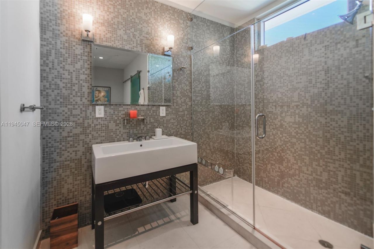 7934 West Drive, Unit 1402, North Bay Village, FL 33141 Photo