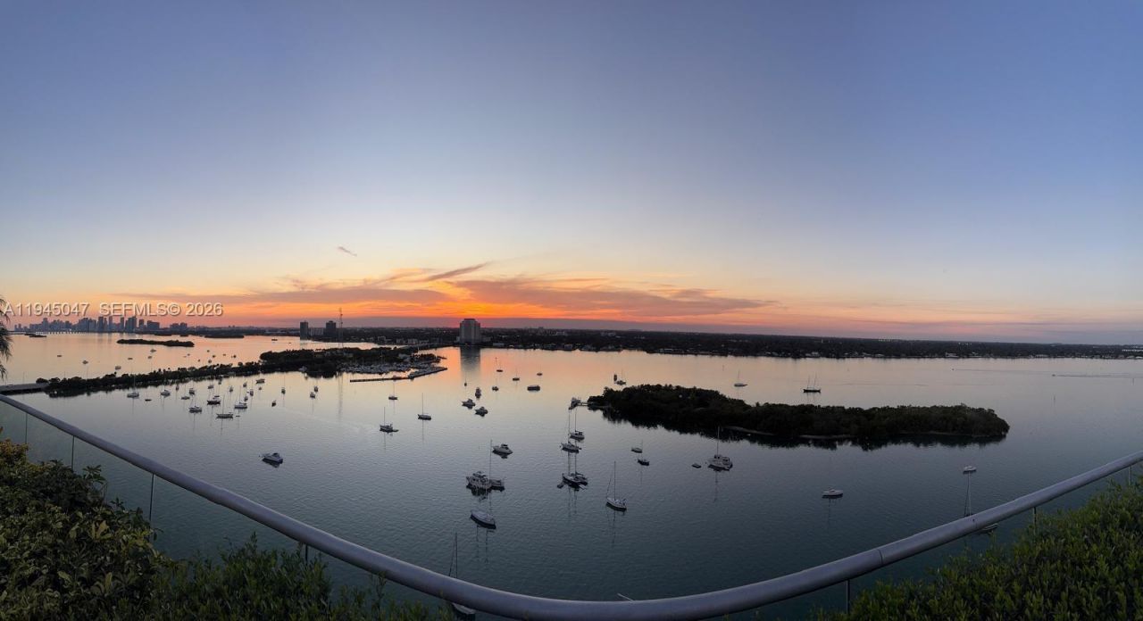 7934 West Drive, Unit 1402, North Bay Village, FL 33141 Photo