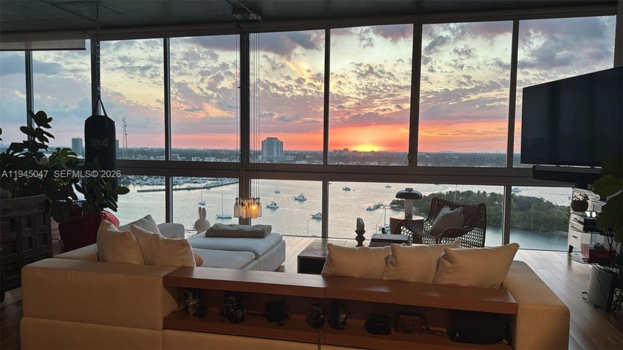 7934 West Drive, Unit 1402, North Bay Village, FL 33141 Photo