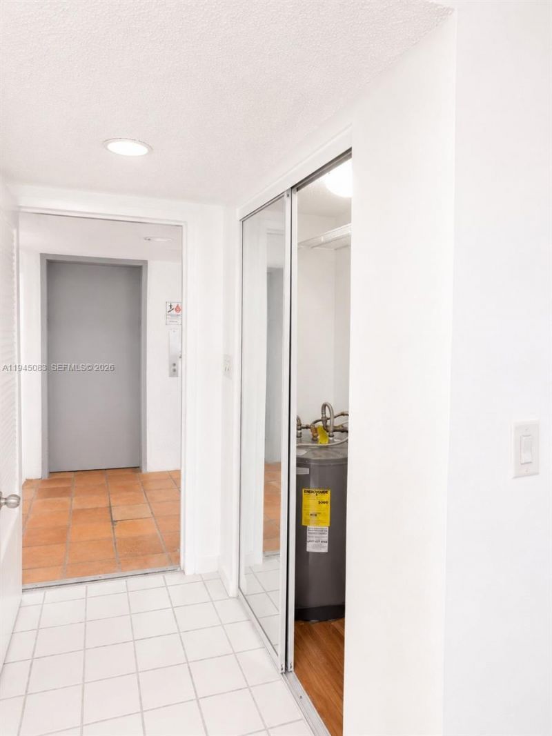 1650 NE 115th St, Unit 505, Miami, FL 33181 Photo