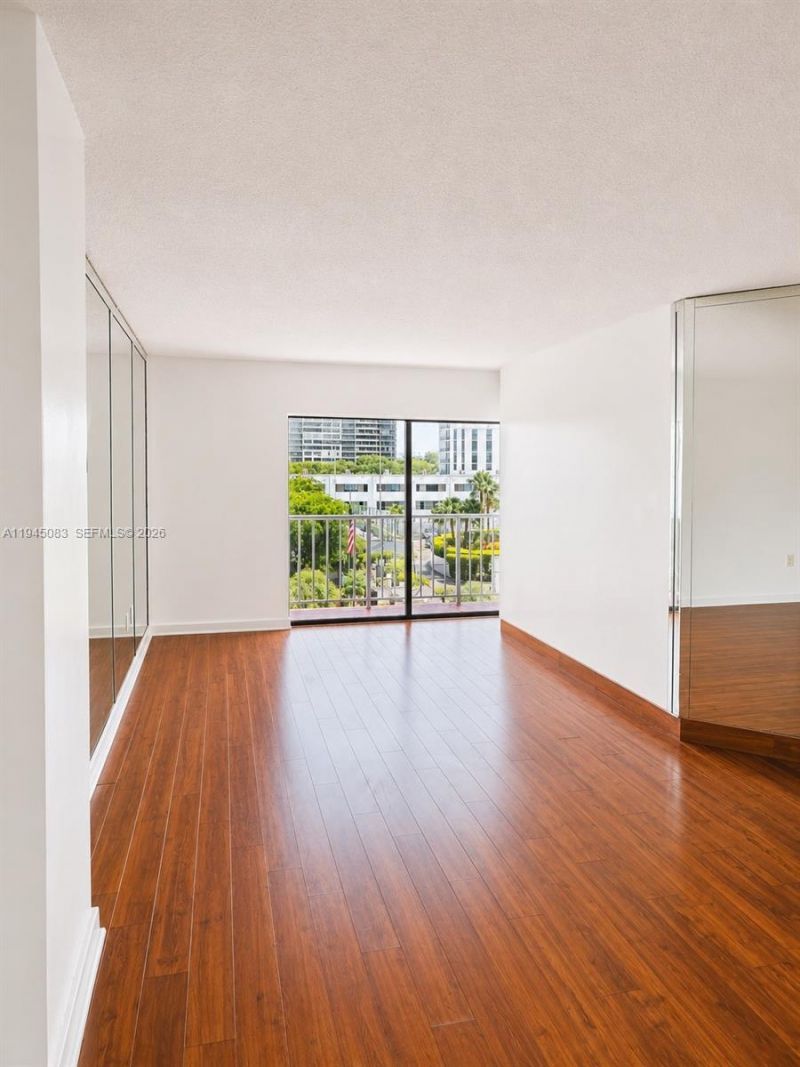 1650 NE 115th St, Unit 505, Miami, FL 33181 Photo